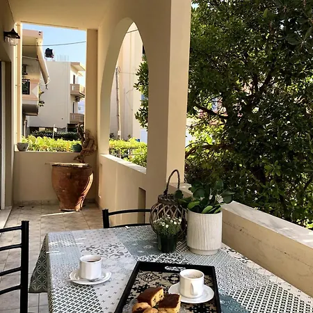 Rosy's House With Amenities Near Chania Hriszí Aktí Haniá